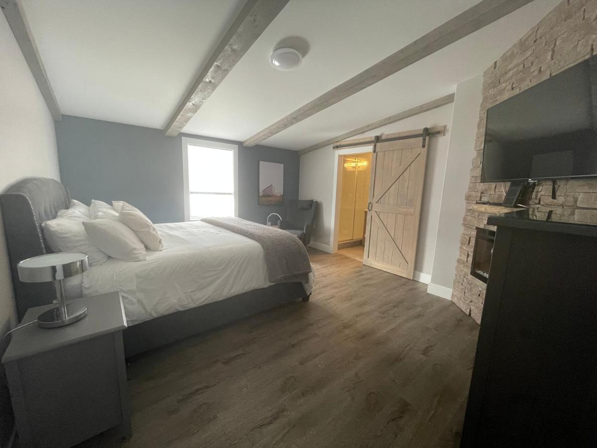 Bumblebee Bight Inn Pilley's Island Extérieur photo