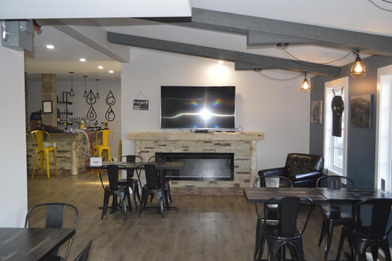 Bumblebee Bight Inn Pilley's Island Extérieur photo